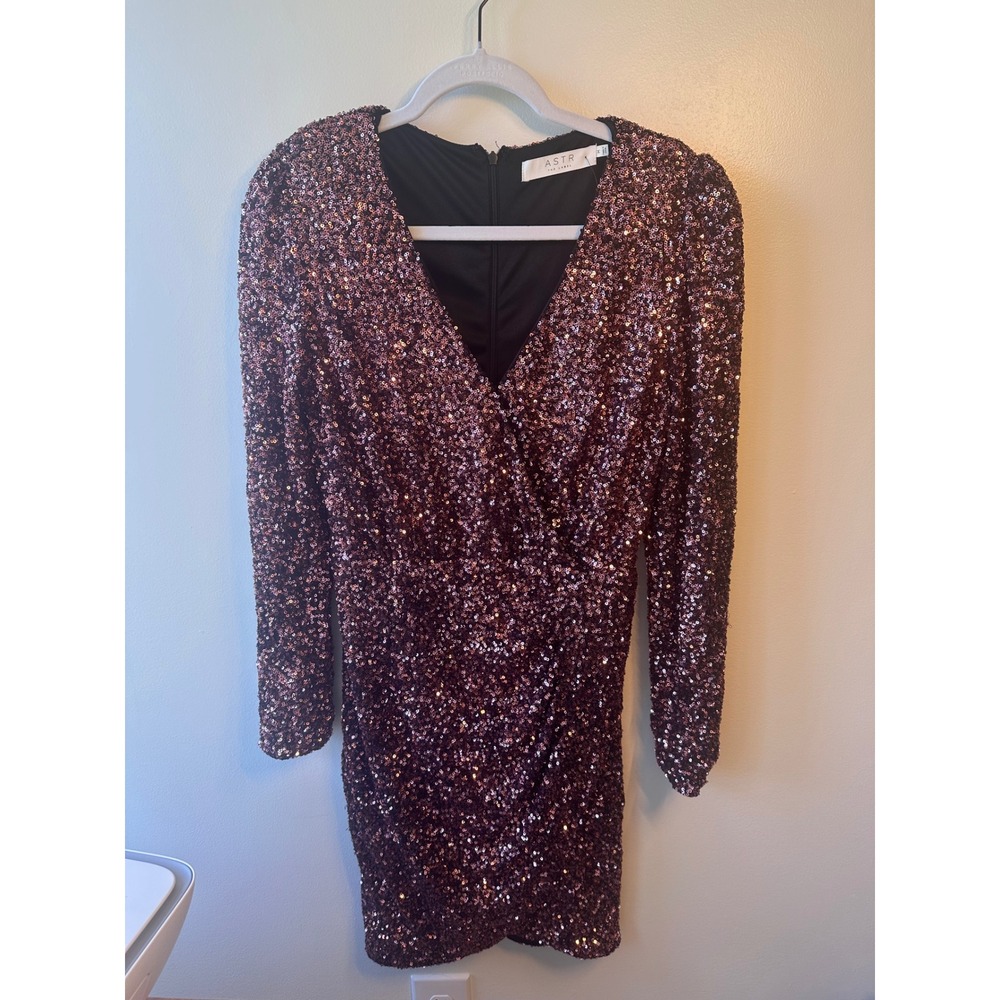 ASTR The Label Rose Sequin Mini Dress ADR101883-003 Rose Gold Long Sleeve M NWT